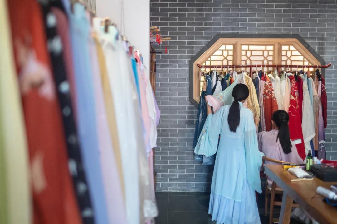 不负春光赴周庄，陪“李焕英”一起游水乡